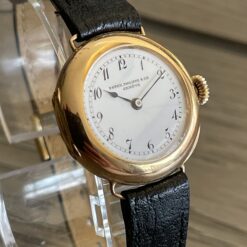 Alternative view of PATEK PHILIPPE Officier ronde or 18k vers 1920