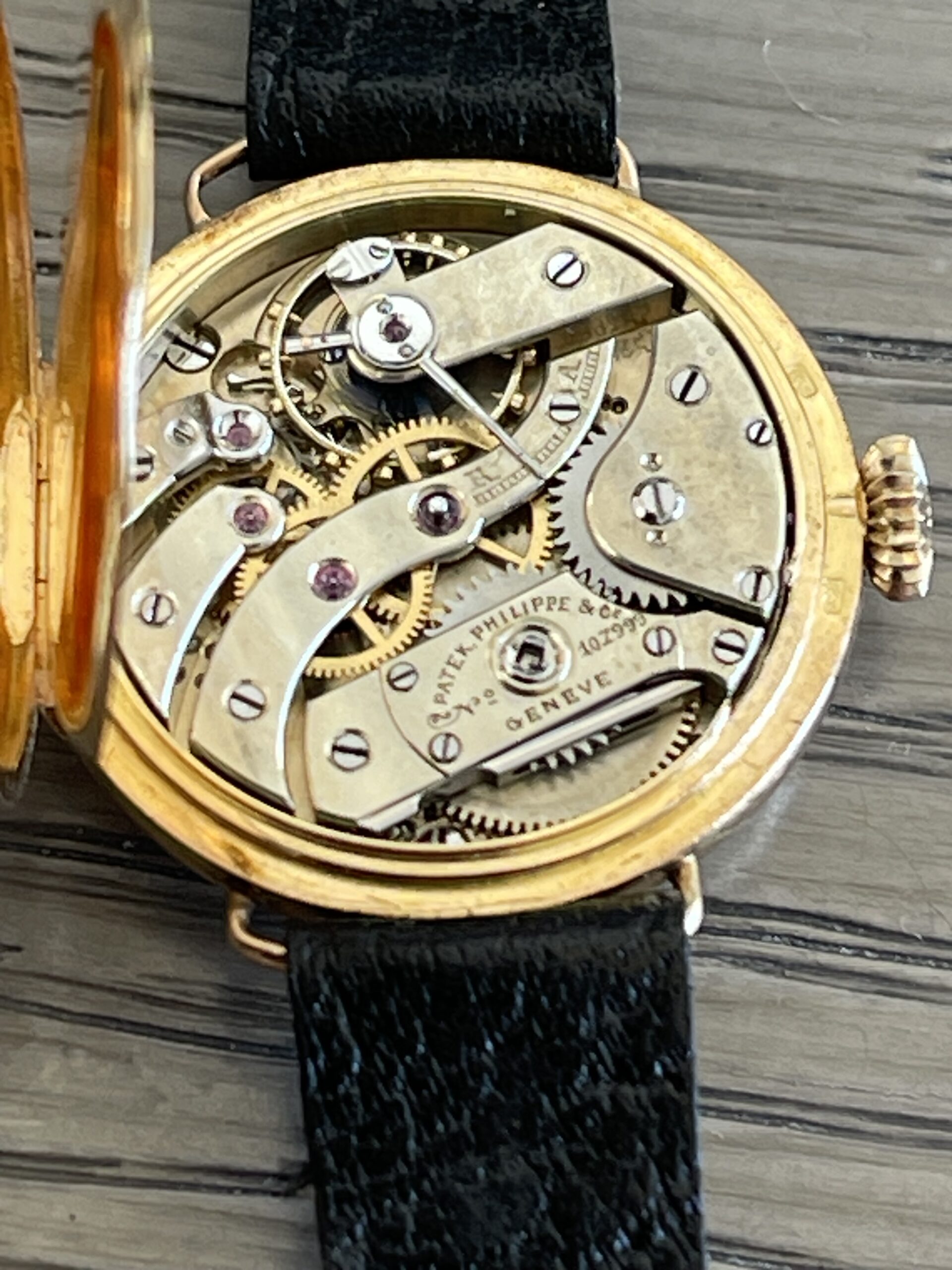 PATEK PHILIPPE Officier ronde or 18k vers 1920 – Image 9