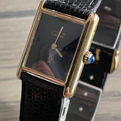 Alternative view of Cartier Tank vermeil GM mécanique Cadran Onyx
